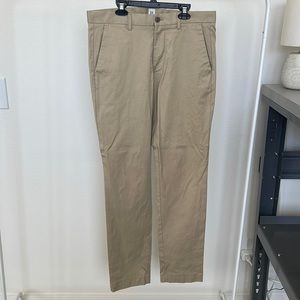 Men’s Gap khaki pants 32x32